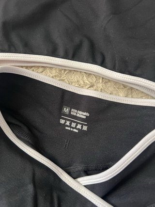Conjunto deportivo negro