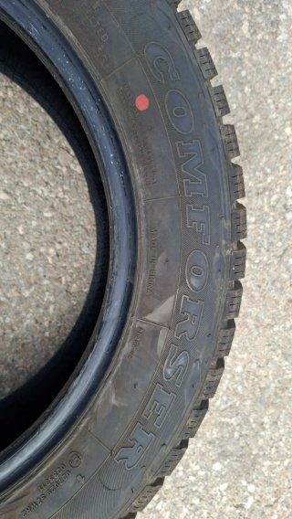 2 Neumáticos Invierno 215/60R17 96H