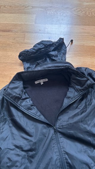 Chaqueta impermeable polar hombre negra