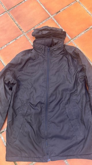 Chaqueta impermeable polar hombre negra