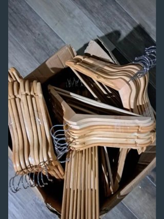 Lote Perchas Madera Natural