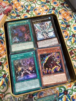 687 Carte Yu-Gi-Oh! - Stock