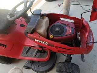 Tractor Cortacésped MTD 15.0 HP Rojo