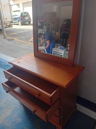 CÓMODA CON ESPEJO 20 EUROS, CARTAGENA 666*973*503