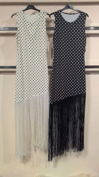 Vestido de lunares con flecos