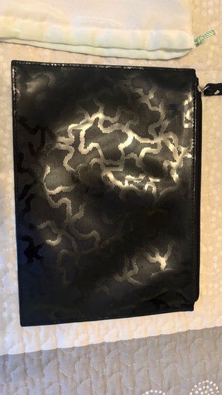 Bolso de mano negro Tous con estampado