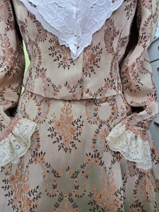 Traje Regional Niña Rosa y BlancoTraje regional