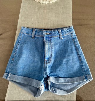 Shorts vaqueros Bershka azules