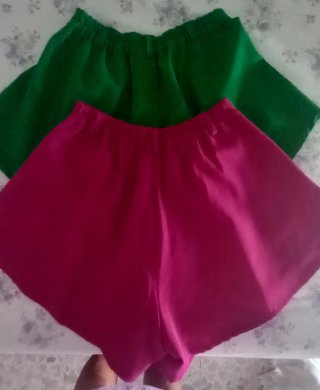 Gonna/pantaloncino verde e fuxia
