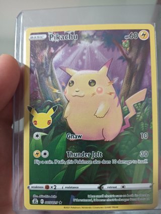 Carta Pokémon Pikachu 25 Aniversario