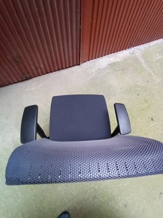 Silla  oficina Steelcase  apoyabrazos 3D 400€ 2un