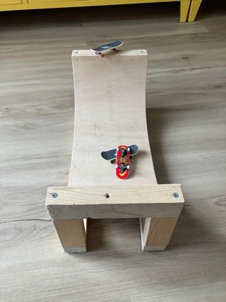 Rampa mini skate + 3 miniskates
