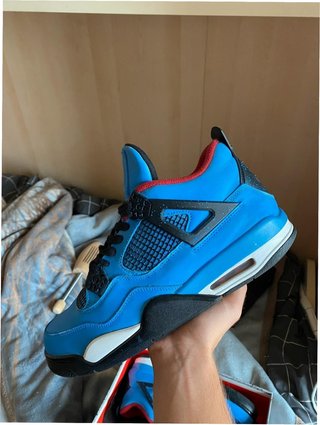 Nike Air Jordan 4 Retro x Travis Scott 41