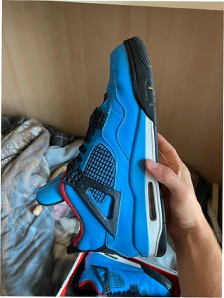 Nike Air Jordan 4 Retro x Travis Scott 41