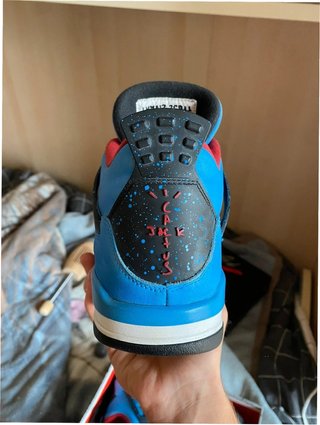 Nike Air Jordan 4 Retro x Travis Scott 41