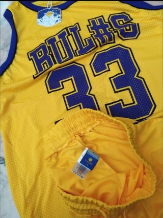 Completo nuovo sportivo