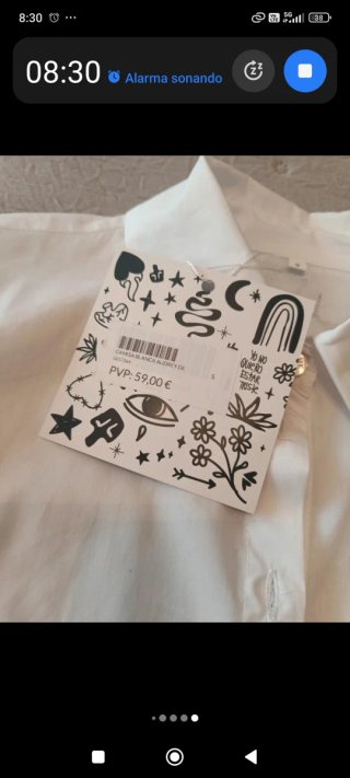 Camisa Blanca Aire Retro con Diseño Calavera