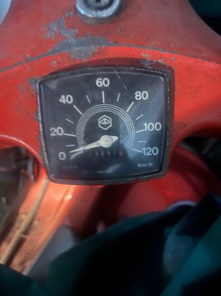 Vespa Primavera 125 – año 1982- original