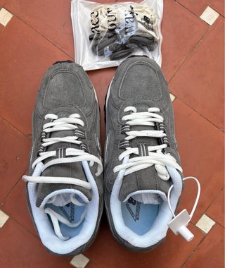 Zapatillas New Balance 204L Gris