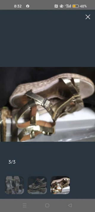 Sandalias doradas Tacon cuña Talla 39