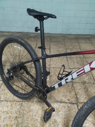 Bicicleta Trek marlin 6 MTB Roja apenas se a usado