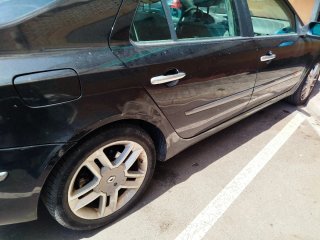 Renault Laguna 2004 sin itv con bola remolque