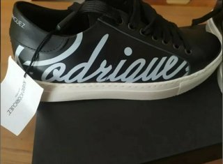 Scarpe nuove casual sportive