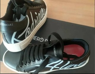 Scarpe nuove casual sportive