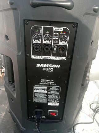 Altavoz Samson Auro X15D 1000W 15