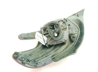 23191600 piloto trasero izquierdo peugeot 208 1.6