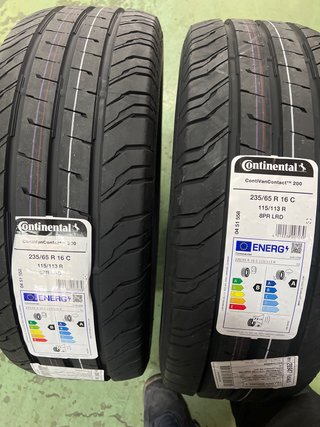 Neumáticos Continental 235/65R16c