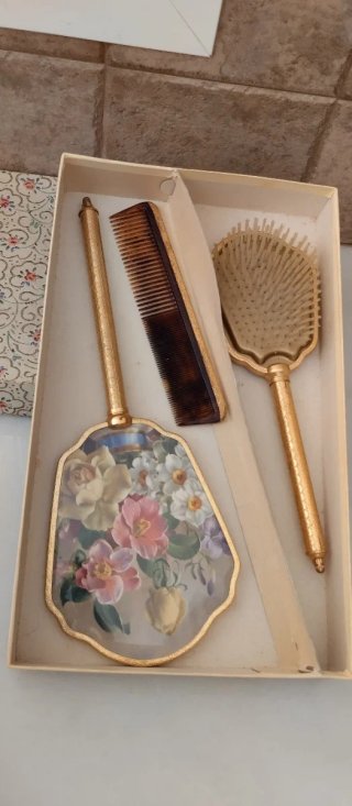 Estuche tocador vintage flores y peine