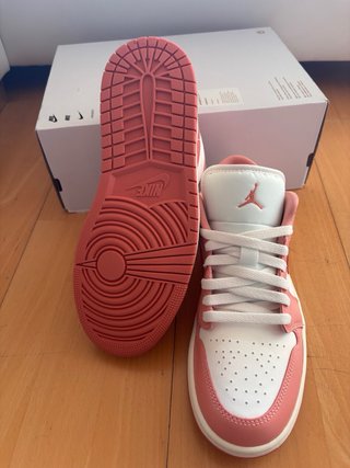 Air Jordan 1 Low Rosa y Blanco