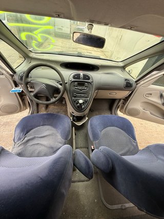 Despiece Citroen Xsara Picasso  1.6 Gasolina 2002