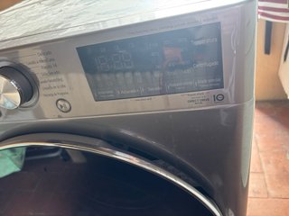 Lavadora LG ThinQ 9/6kg