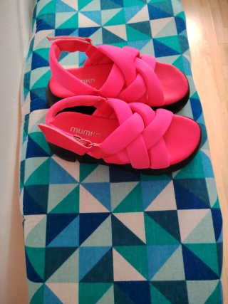 Sandalias Mumka Fucsia