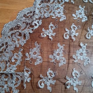 Scialle vintage in pizzo