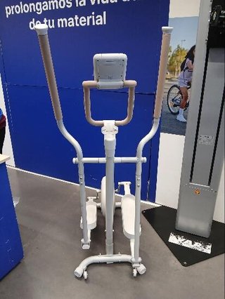 Bicicleta Elíptica Initial Elliptical 300 Autoalimentada