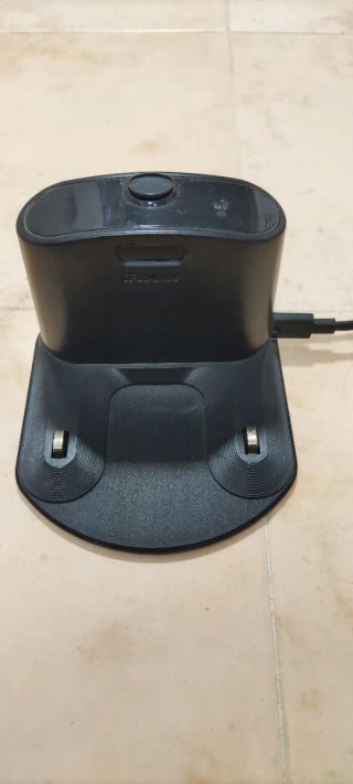 Robot aspirador iRobot Roomba, no carga