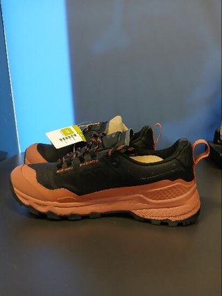 Zapatillas de montaña y trekking impermeables Mujer MH500