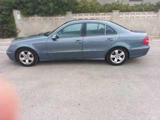 Mercedes-Benz Clase E 2004
