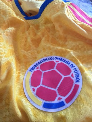 Camiseta Selección Colombia adidas 2 XL y 1 L