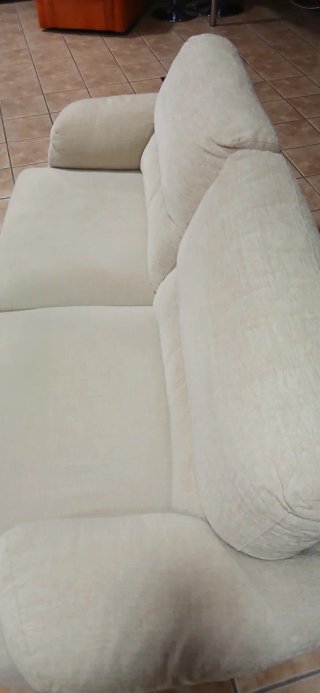 Sofás de 2 y de 3 plazas, color beige