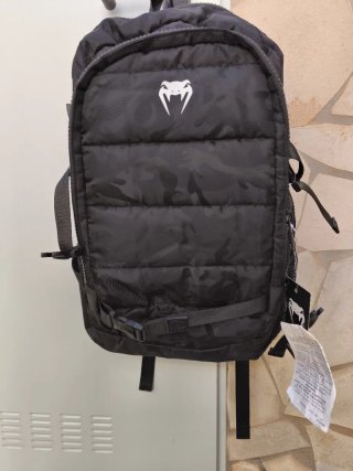 Mochila Venum Negra Camuflaje sin estrenar