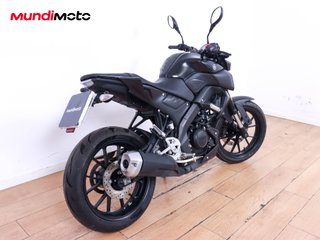 YAMAHA MT 125