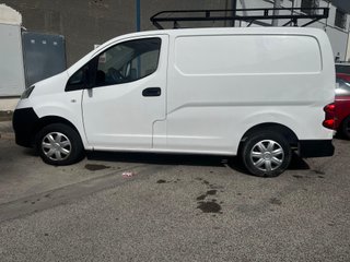 Nissan NV200 2011