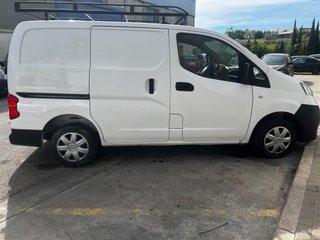 Nissan NV200 2011