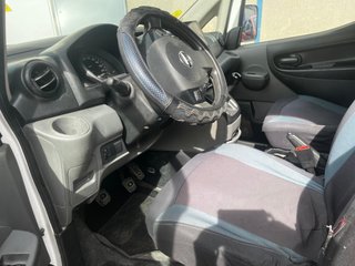 Nissan NV200 2011