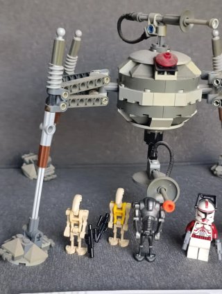 LEGO Star Wars: Separatist Spider Droid 7681, 2008
