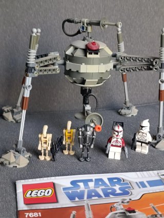LEGO Star Wars: Separatist Spider Droid 7681, 2008
